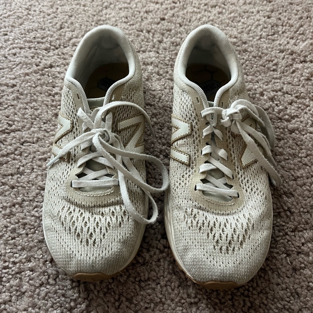 New balance tan sneakers